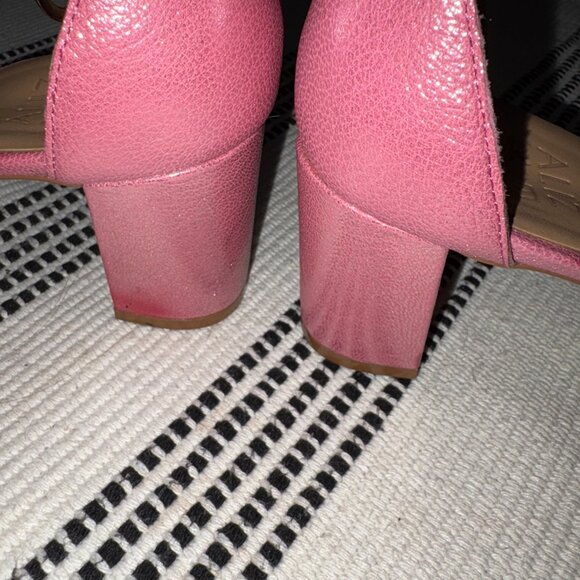 Naturalizer Vera 8.5M Pink Strappy Leather Heels - Picture 12 of 16